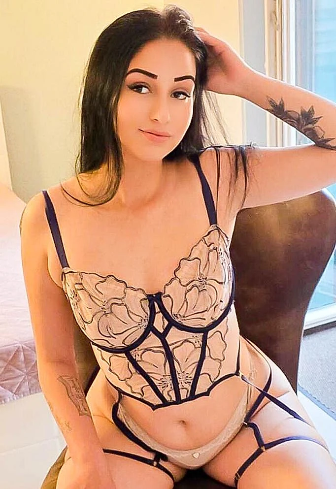 Kimberly - Berlin VIP Escort Bayan