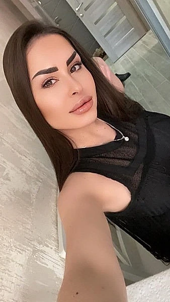 Baarbie - Berlin VIP Escort Bayan