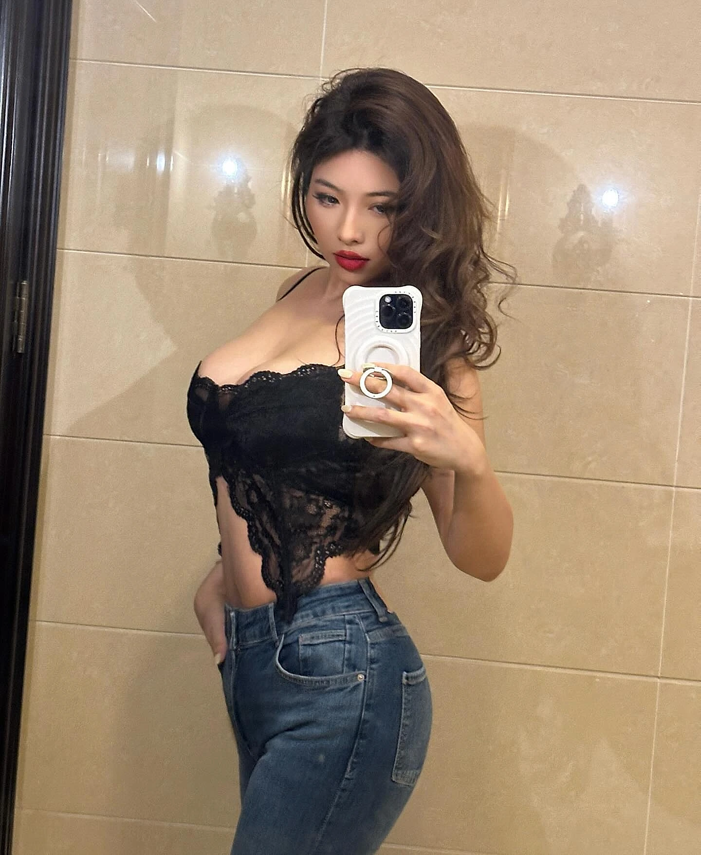 Yunga - İstanbul VIP Escort Bayan