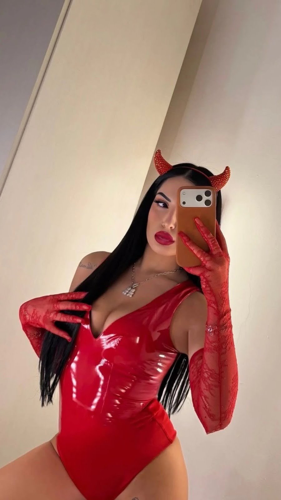 Alina Ukrayna - İzmir VIP Escort Bayan